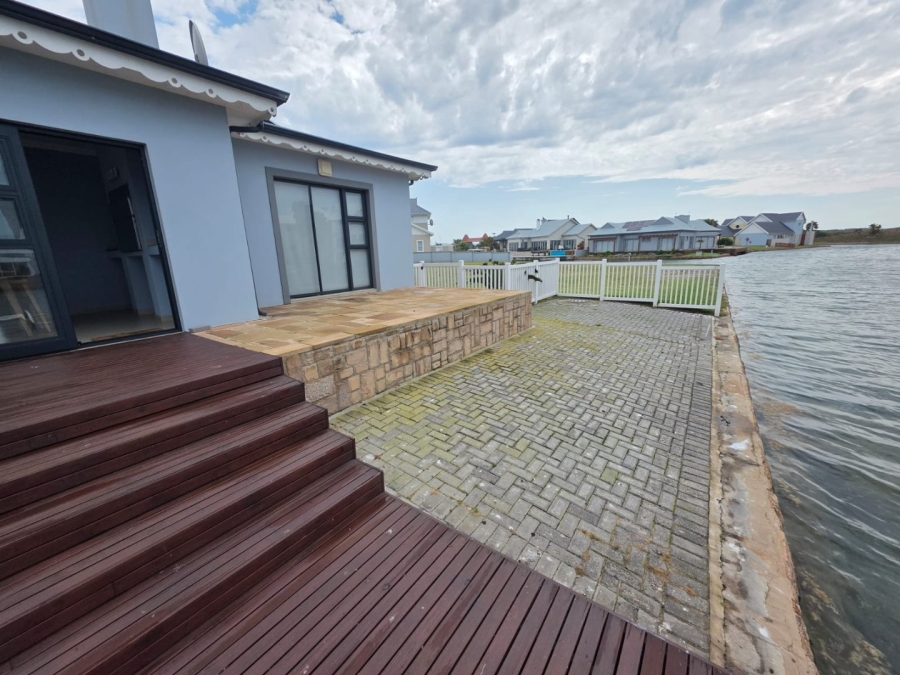 5 Bedroom Property for Sale in Marina Martinique Eastern Cape
